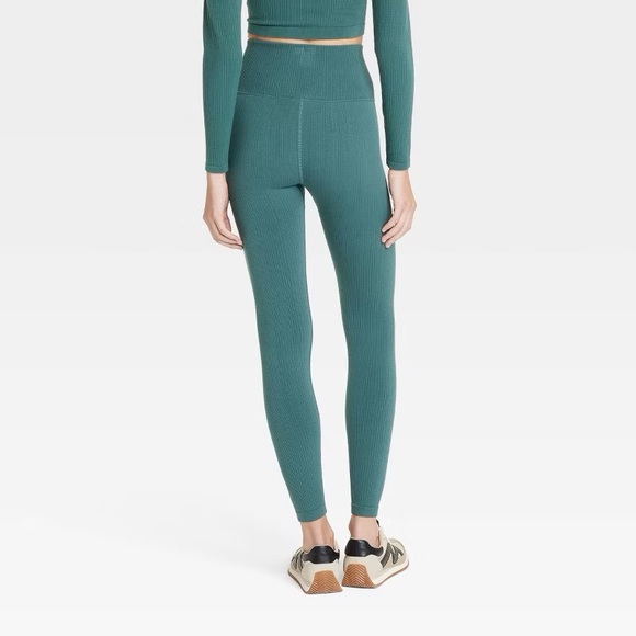 All in Motion Green High Rise Ribbed Leggings - Picture 2 of 4